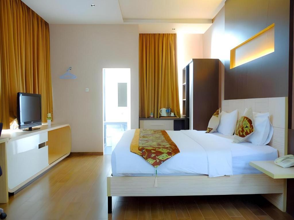 Lotus Hotel סובאנג מראה חיצוני תמונה