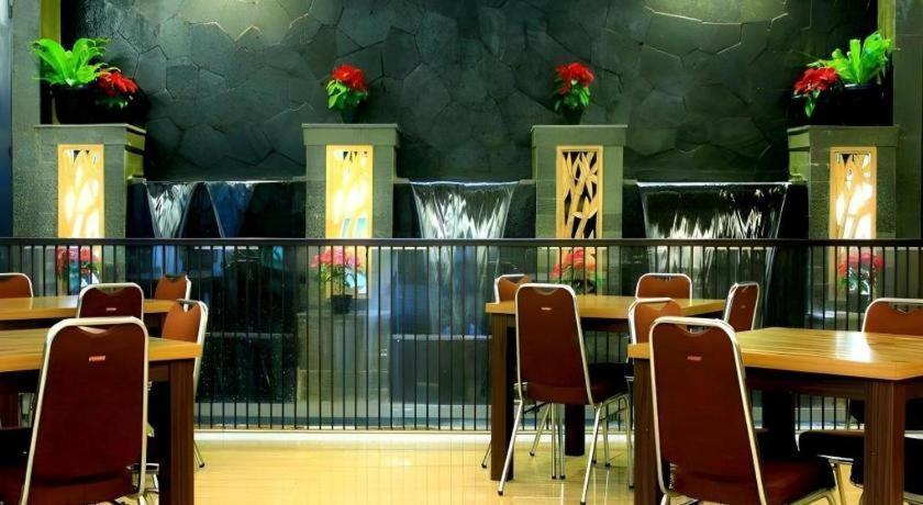 Lotus Hotel סובאנג מראה חיצוני תמונה