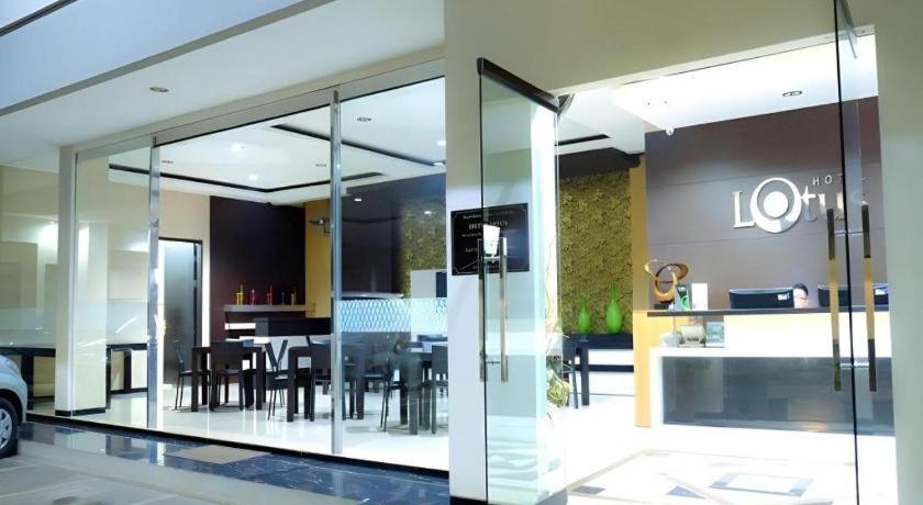 Lotus Hotel סובאנג מראה חיצוני תמונה