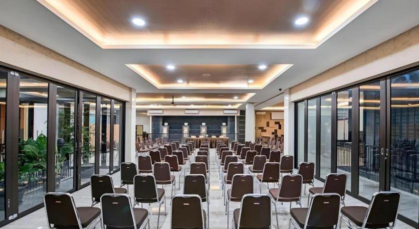 Lotus Hotel סובאנג מראה חיצוני תמונה