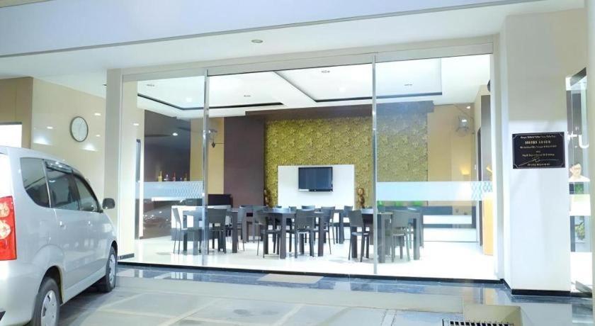 Lotus Hotel סובאנג מראה חיצוני תמונה