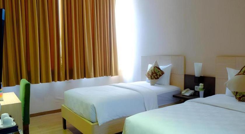 Lotus Hotel סובאנג מראה חיצוני תמונה