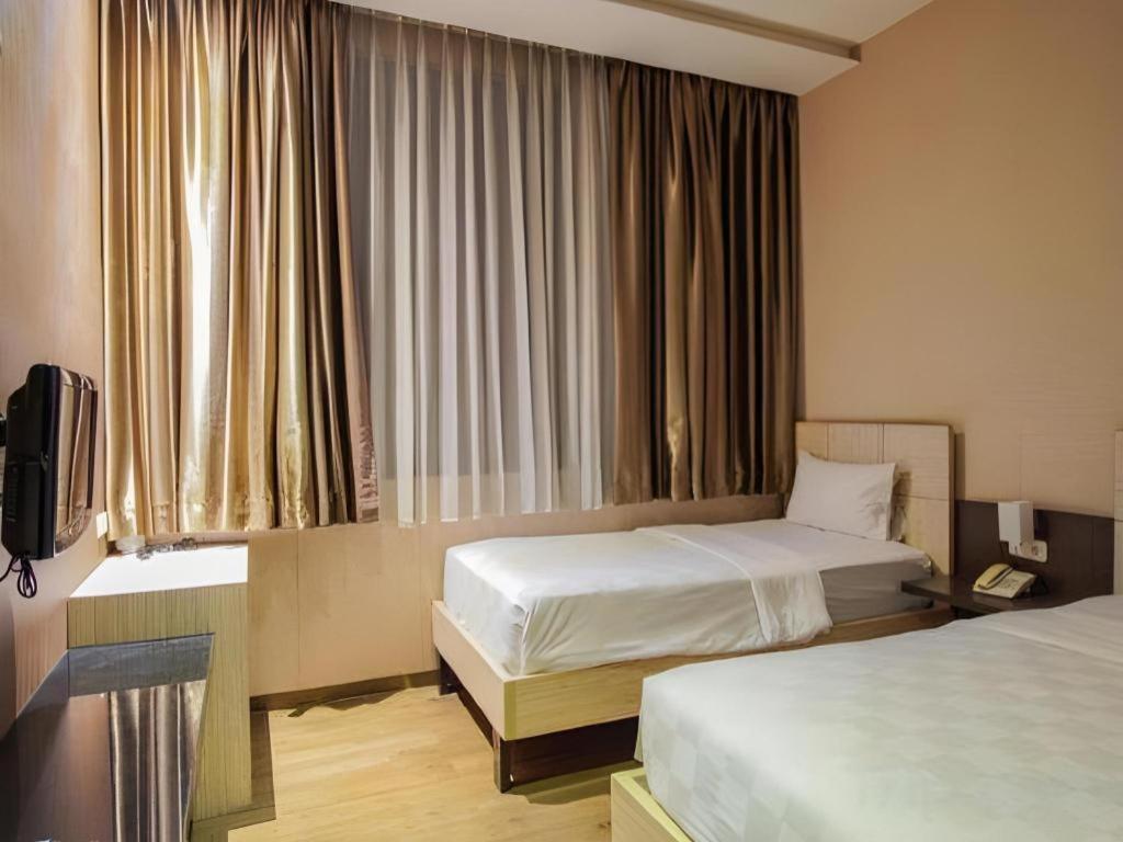 Lotus Hotel סובאנג מראה חיצוני תמונה