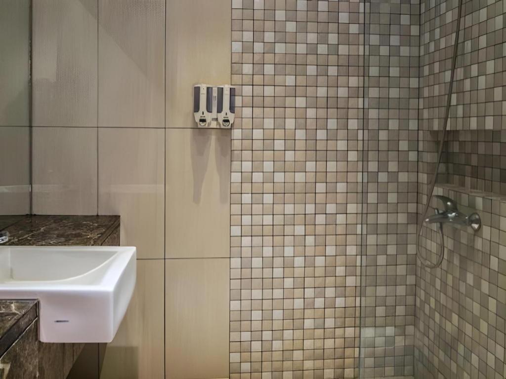 Lotus Hotel סובאנג מראה חיצוני תמונה