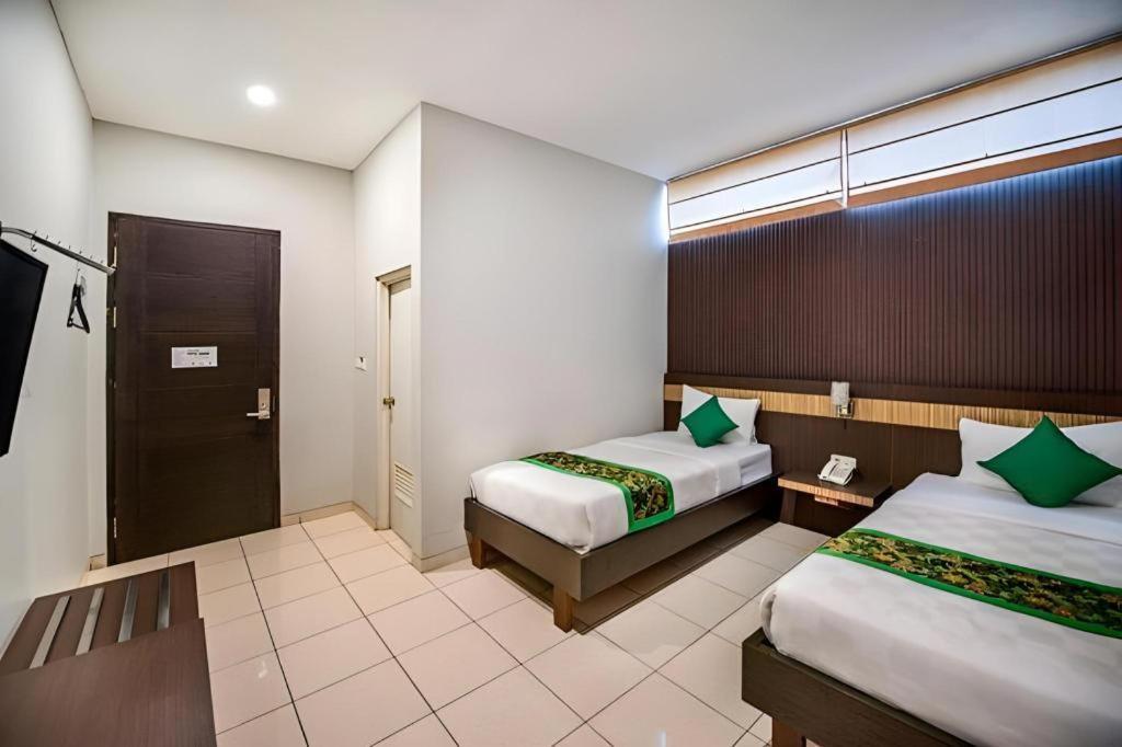 Lotus Hotel סובאנג מראה חיצוני תמונה